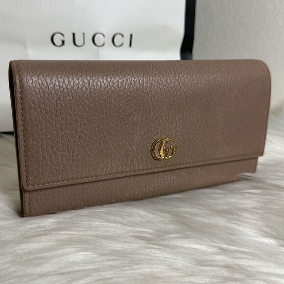 💯Authentic Gucci Zipped Around Long Wallet 🍀 - Picture 9 of 16